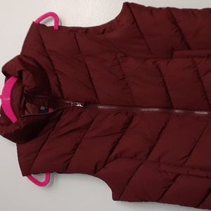 Aeropostale vest L, M, S, XL in burgundy